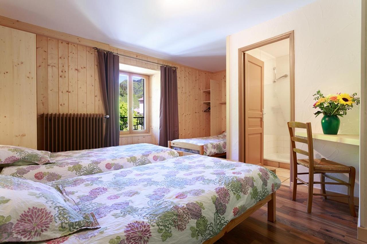 Gite Auberge L'Herbe Tendre Saint-Pierre-d'Entremont  Экстерьер фото