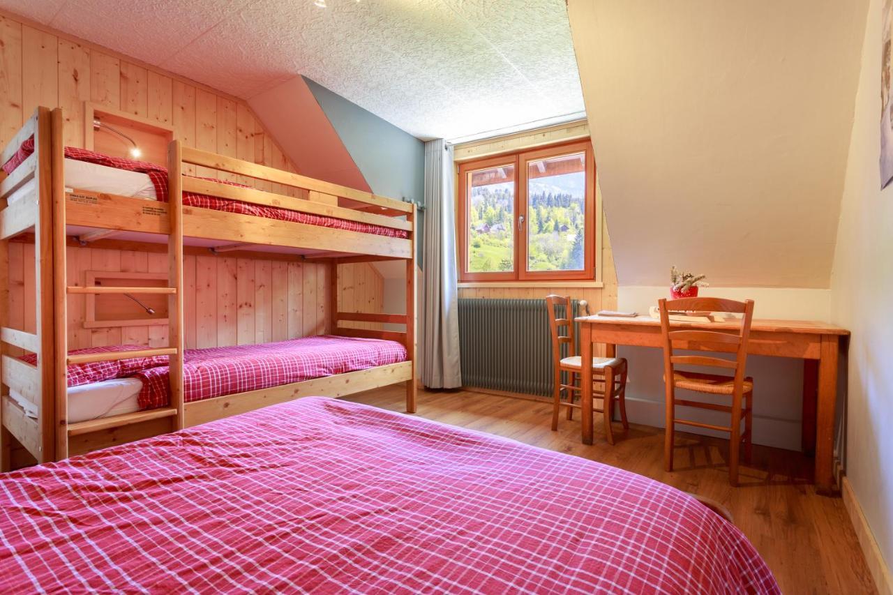 Gite Auberge L'Herbe Tendre Saint-Pierre-d'Entremont  Экстерьер фото