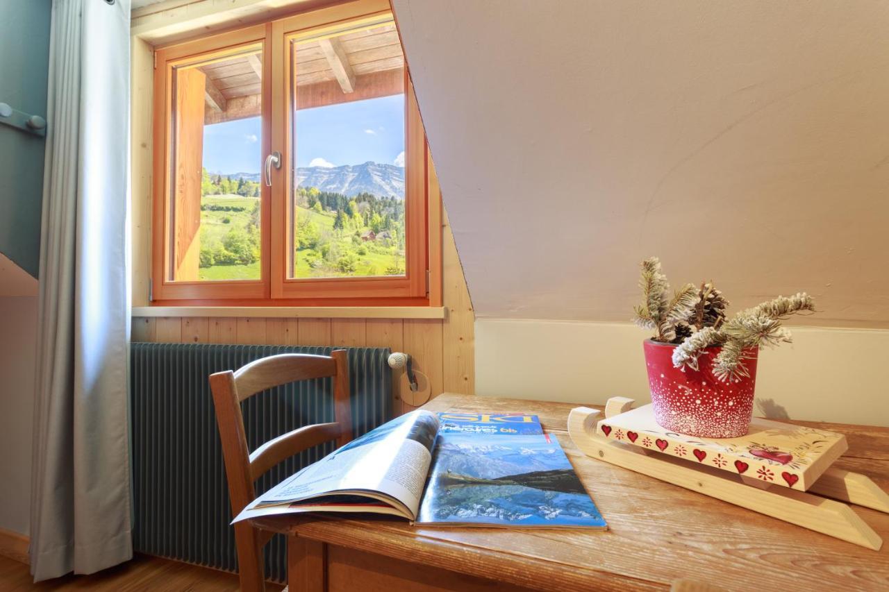 Gite Auberge L'Herbe Tendre Saint-Pierre-d'Entremont  Экстерьер фото